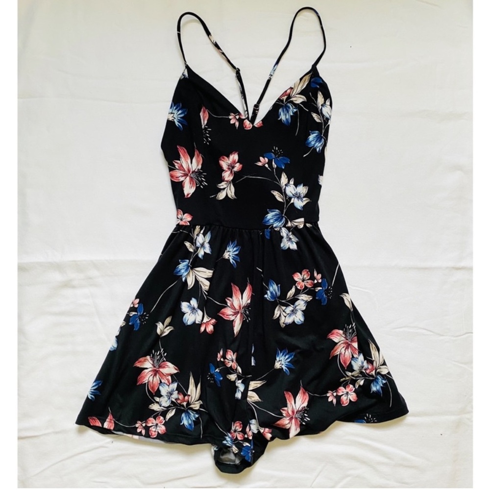 Floral Print Romper - Picture 3 of 4